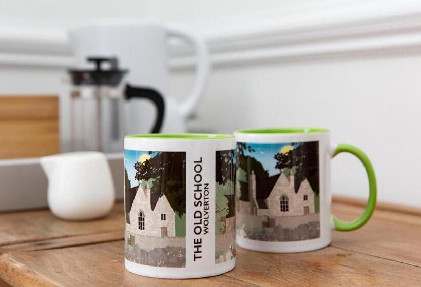 ３ベッドルームハウス, Old School Wolverton