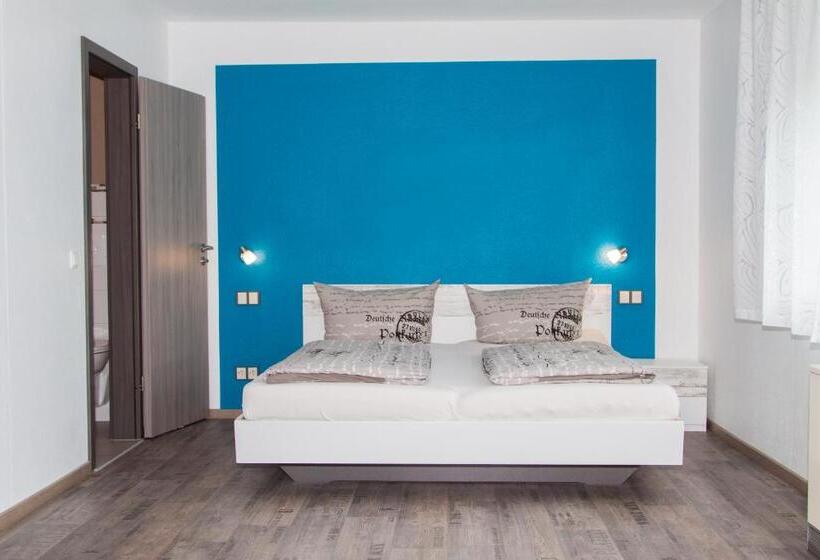 Номер Стандарт, Romantica