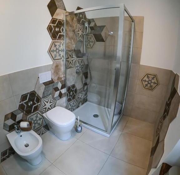 غرفة قياسية, I Tre Ladroni