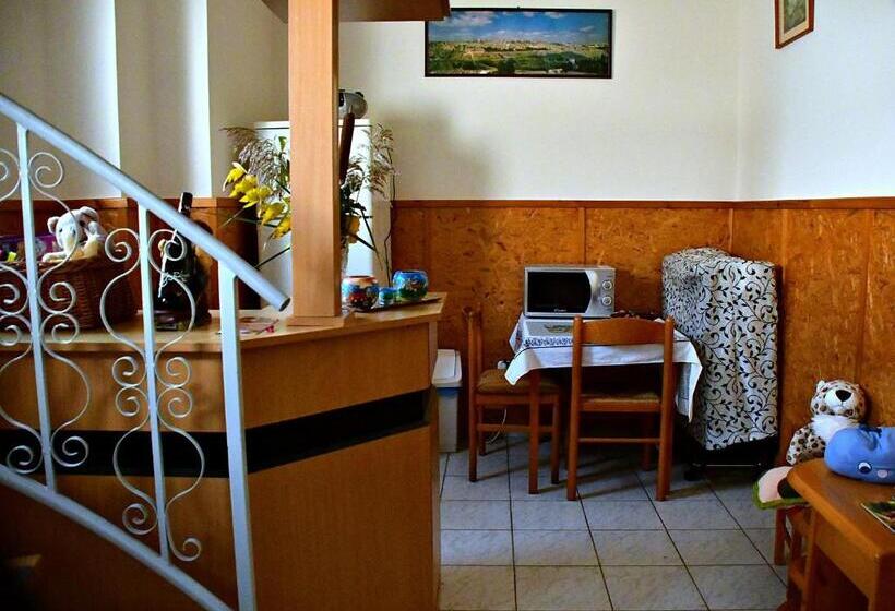 Standard room with outdoor bath, Tiszafa Vendégház Nagykanizsa