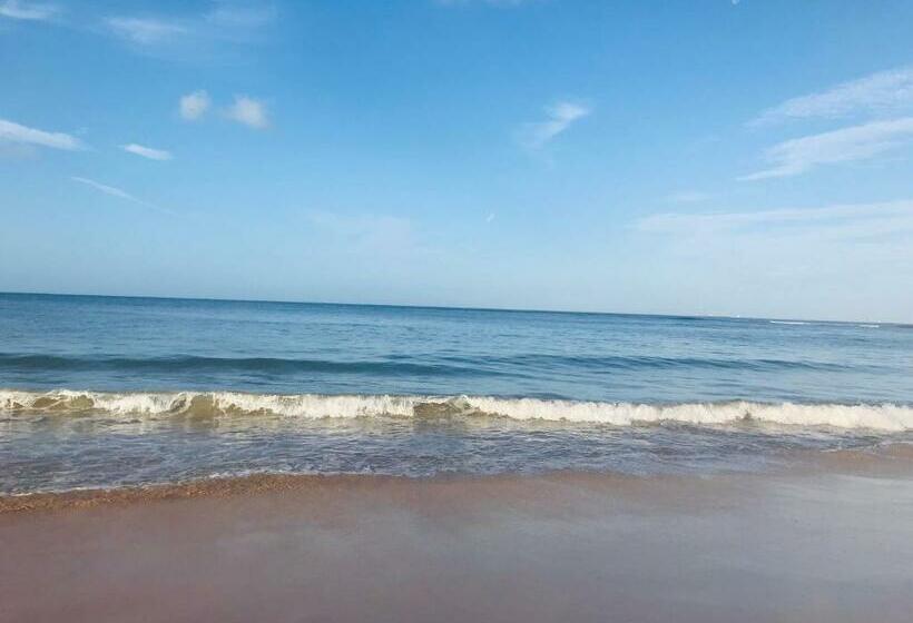 اتاق استاندارد با بالکن, Atlantic Waves Accommodation