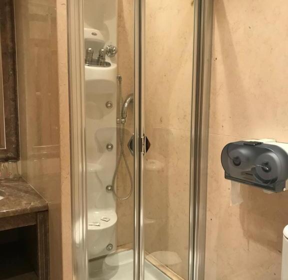 اتاق استاندارد, Atlantic Waves Accommodation