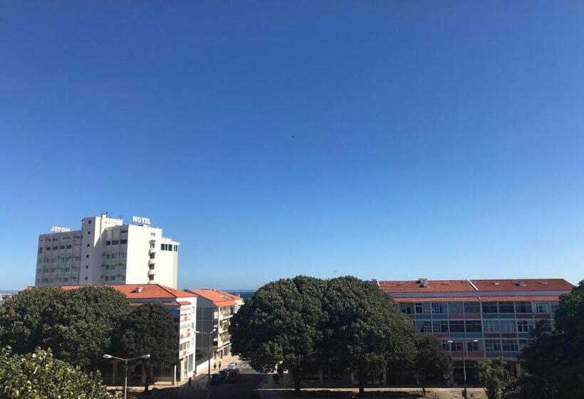 استودیوی استاندارد, Atlantic Waves Accommodation