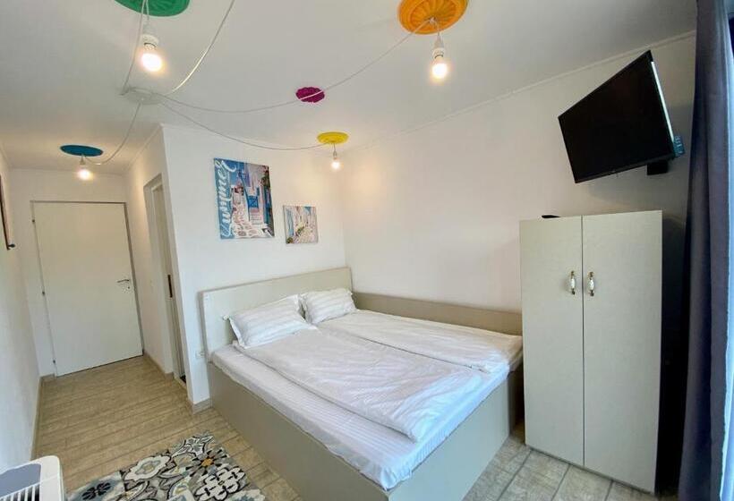 デラックスルーム, Noah River House