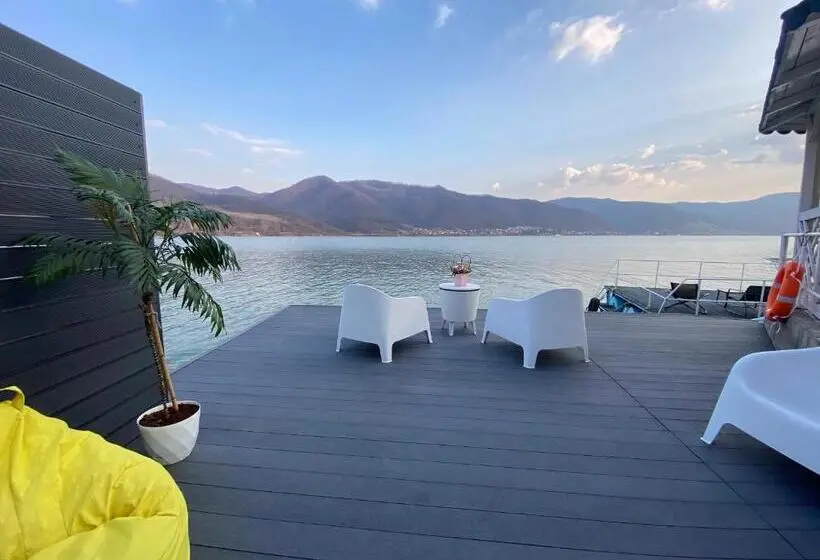 デラックスビラの１ベッドルーム, Noah River House