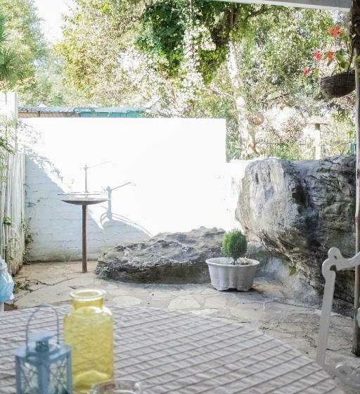 Номер Стандарт, Panda S Guest Cottages