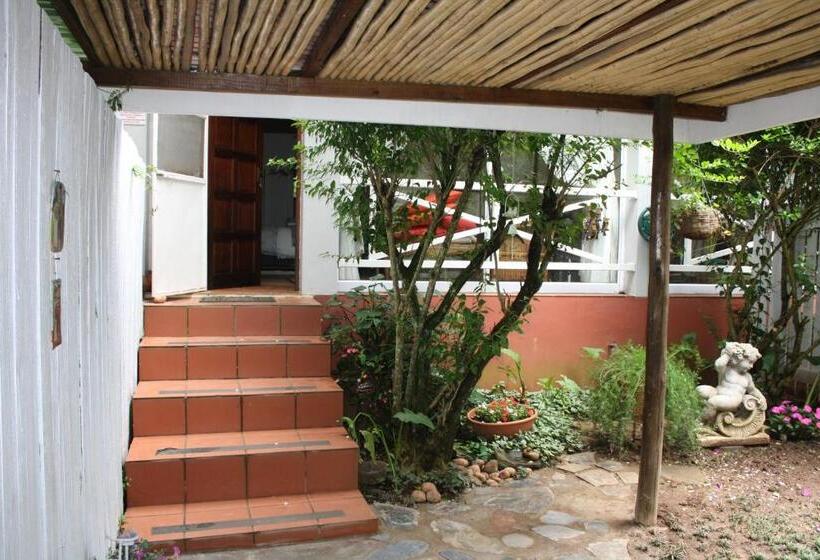 Номер Стандарт, Panda S Guest Cottages