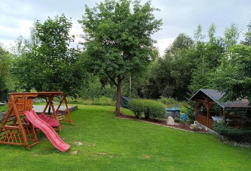 آپارتمان 1 خوابه, Privát Majo