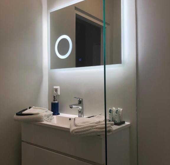 Standard room with outdoor bath, Modern Palace Emma Staete