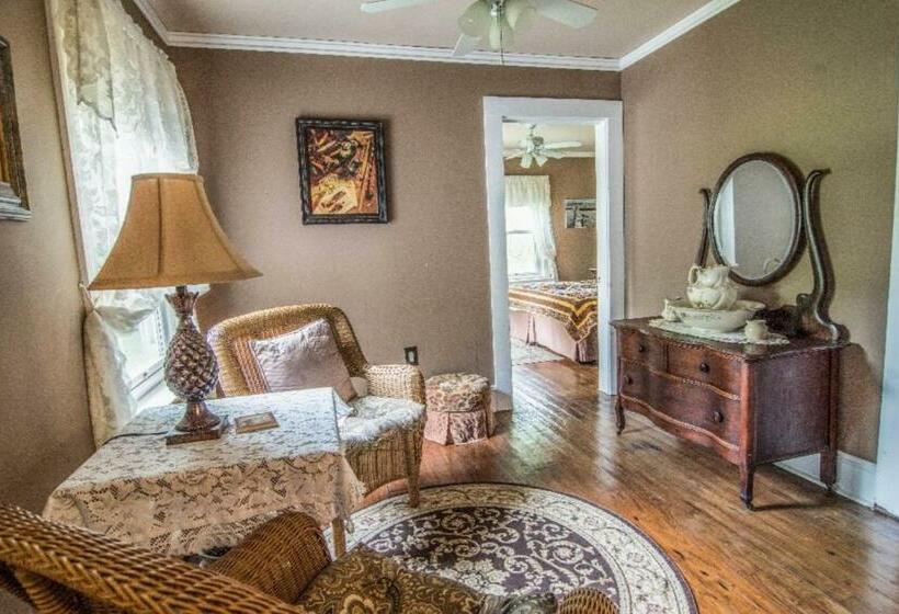 스탠다드 트리플 룸, The Peaceful Pelican Llc