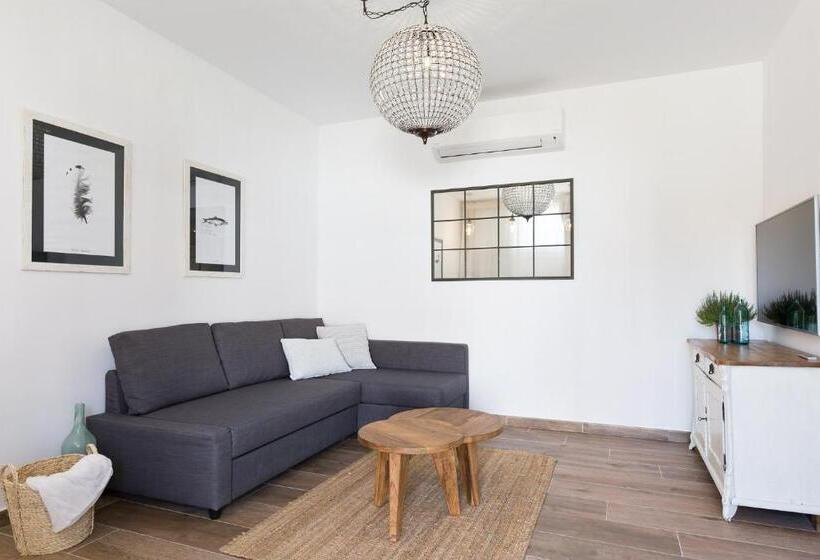 低层单卧公寓, Masia Can Rovira   Esc1852