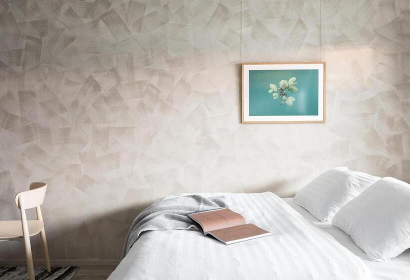 스탠다드 스튜디오 (테라스구비), Noli Katajanokka