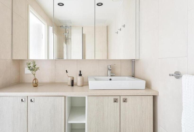 스탠다드 스튜디오 (전망), Noli Katajanokka