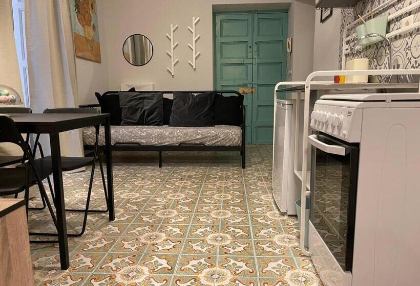 شقة غرفة نوم واحدة مزودة بشُرفة, Amurimè