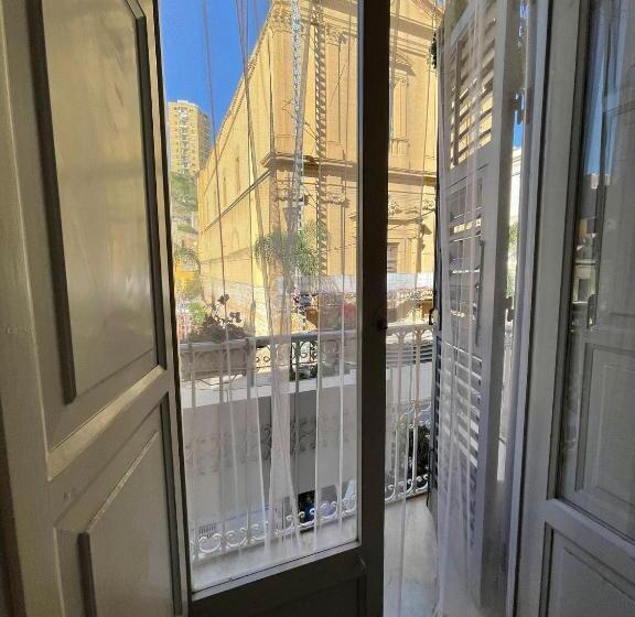 غرفة ديلوكس مزودة بشرفة, Amurimè