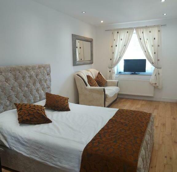 استودیوی لوکس, Apartment & Rooms In London