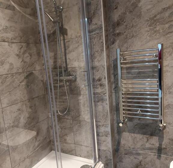 Monolocale Standard, Apartment & Rooms In London