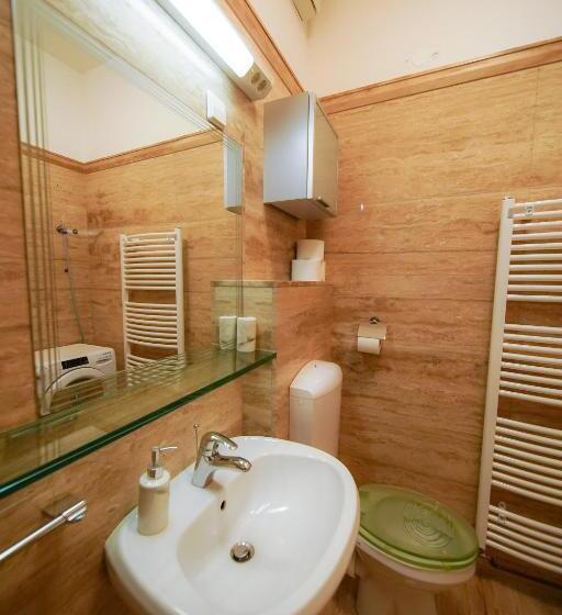 آپارتمان 1 خوابه با چشم‌انداز استخر, Villa Medusa