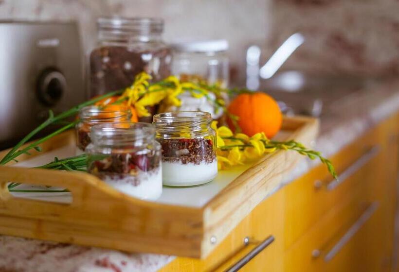 آپارتمان 1 خوابه با چشم‌انداز استخر, Villa Medusa