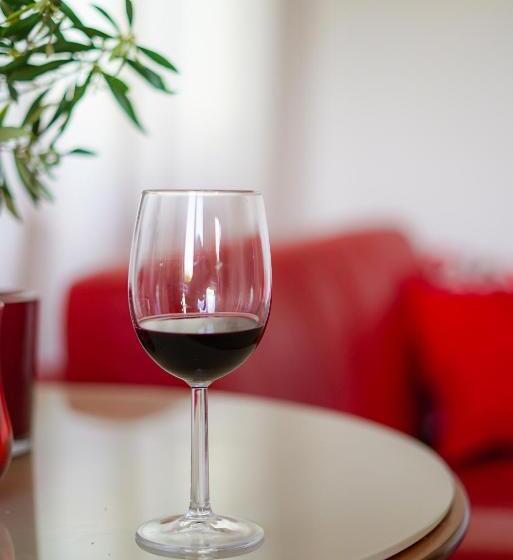 آپارتمان 1 خوابه با بالکن, Villa Medusa