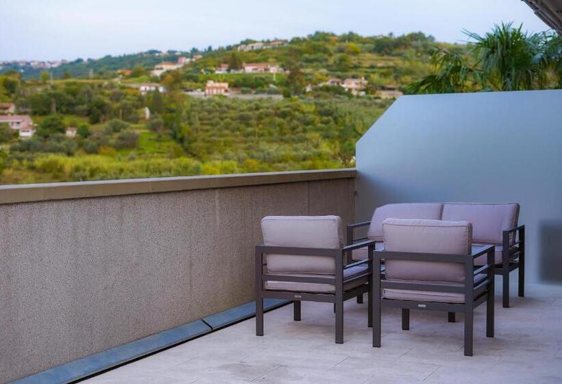 آپارتمان 1 خوابه با تراس, Villa Medusa