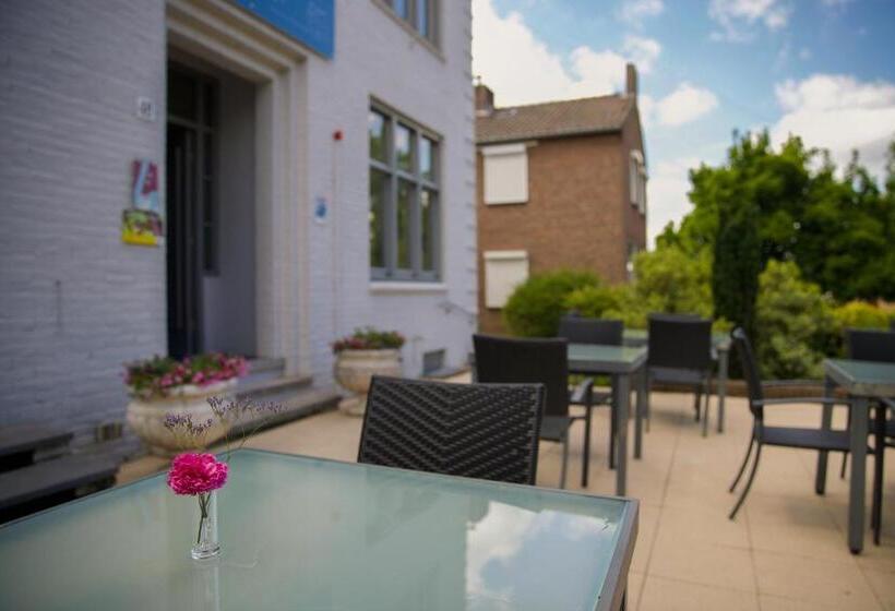 חדר משפחתי, B&b Bie Janssen