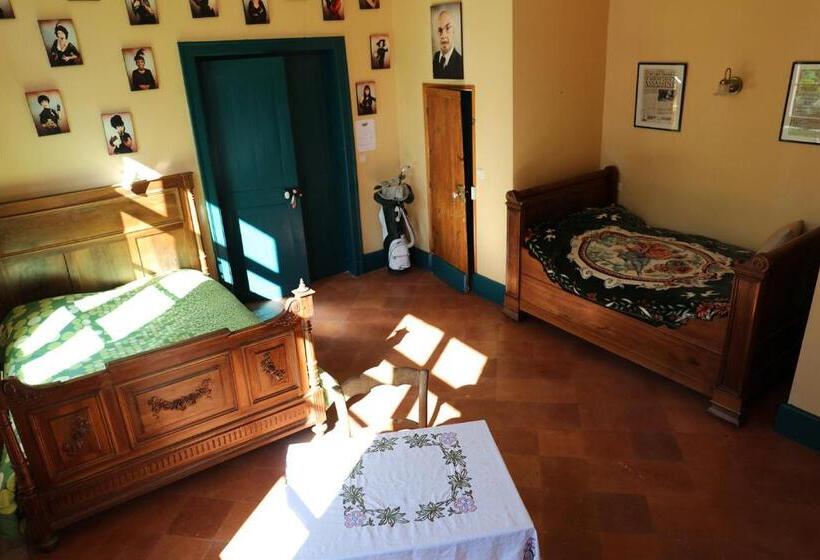 Трехместный Номер Стандарт Вид на Сад, La Maison Du Saula