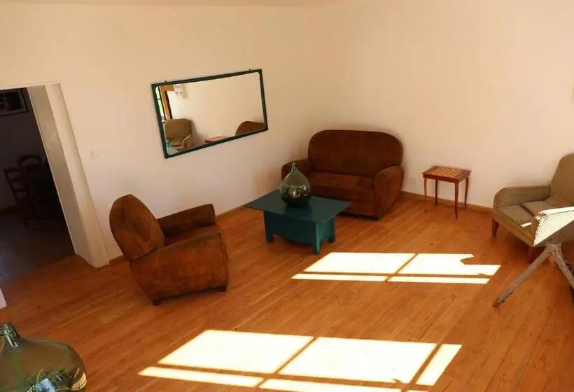 １ベッドルームハウス, La Maison Du Saula
