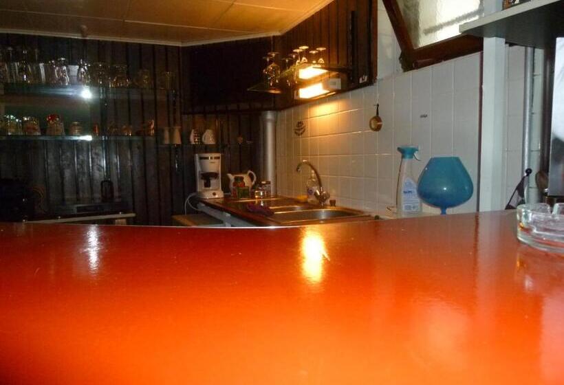 חדר סטנדרט נוף לגינה, La Malle   La Suite