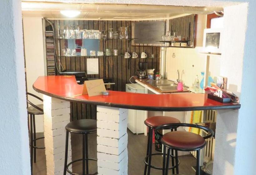 חדר סטנדרט נוף לגינה, La Malle   La Suite