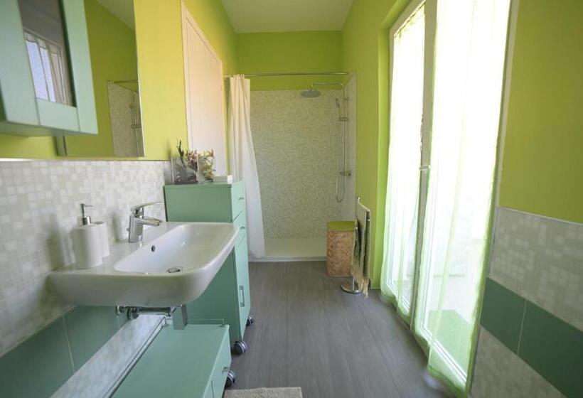 Номер Стандарт Вид на Море, Stanzina Della Baronessa