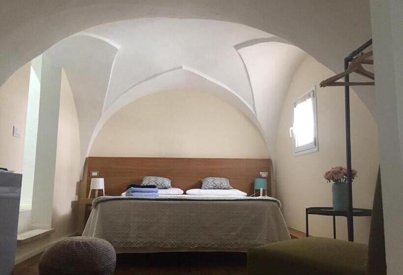 غرفة قياسية رباعية, Via Dante Luxury