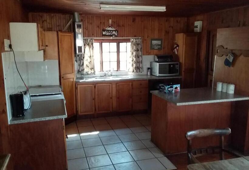 בקתה, Blue Haze Country Lodge