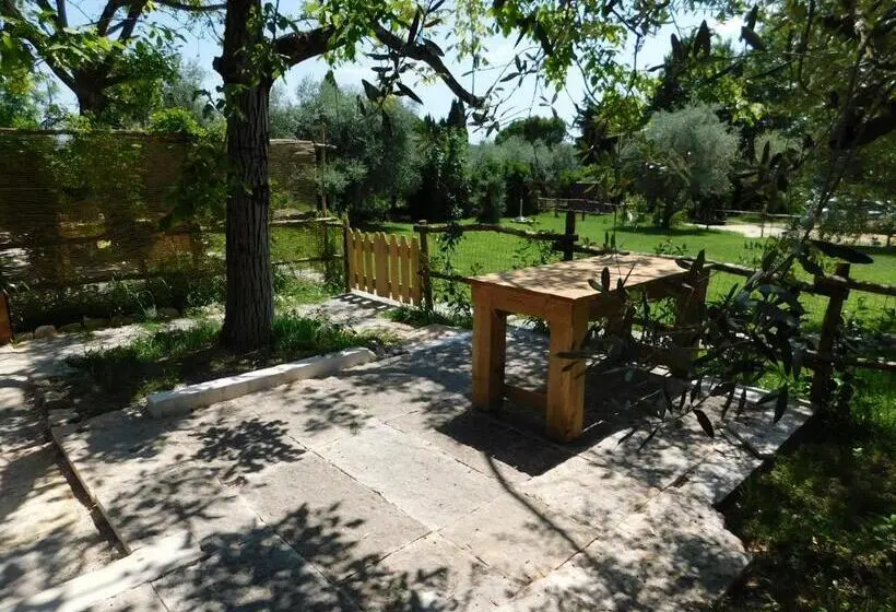 ファミリールーム, La Casa Di Paglia