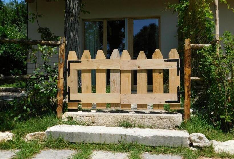 ファミリールーム, La Casa Di Paglia