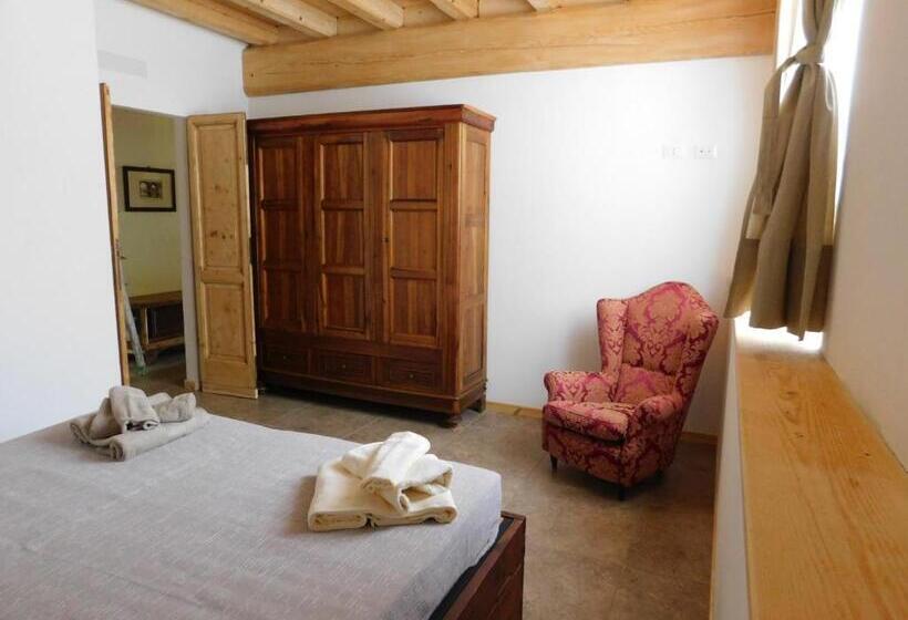 ファミリールーム, La Casa Di Paglia