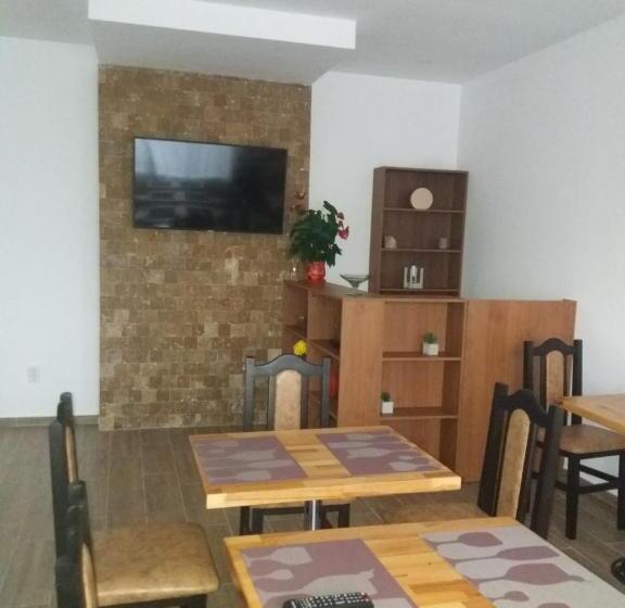 スタンダードルーム, Mirana