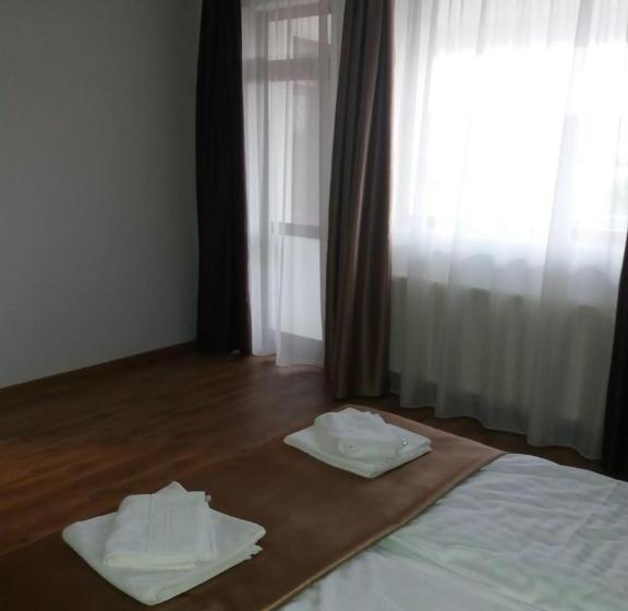 デラックストリプルルーム, Mirana