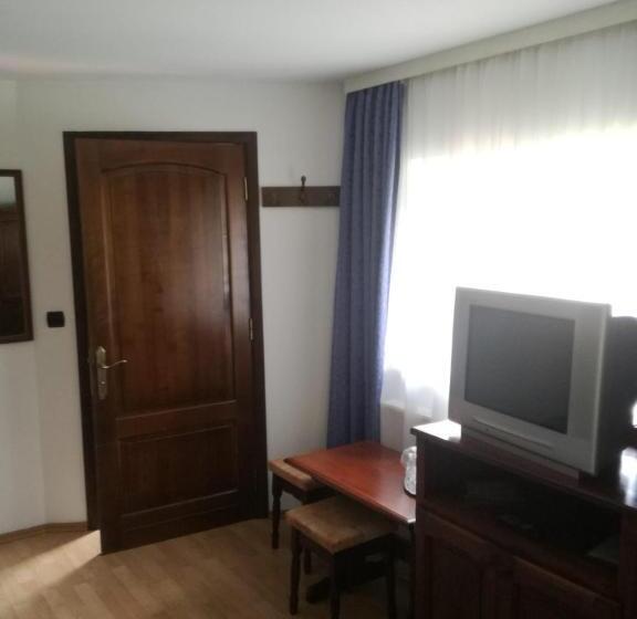 اتاق استاندارد, Pel Flora