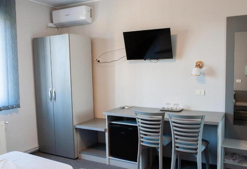 스탠다드 룸, Pensiunea Vlad