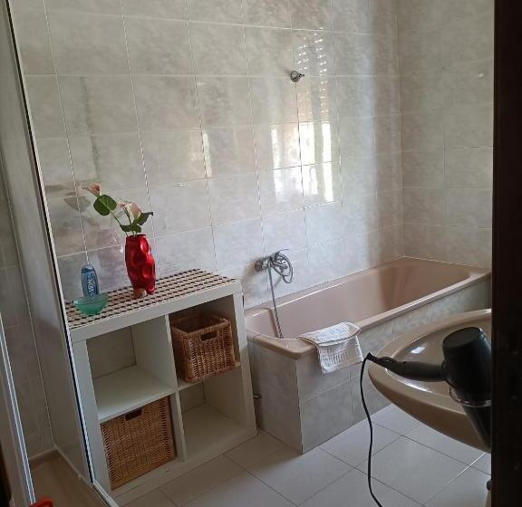 Номер Стандарт, Domus Hera