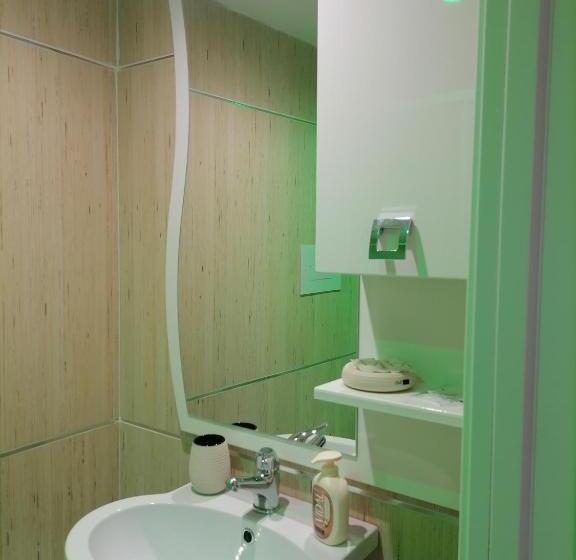 Четырехместный Номер Стандарт, Domus Hera