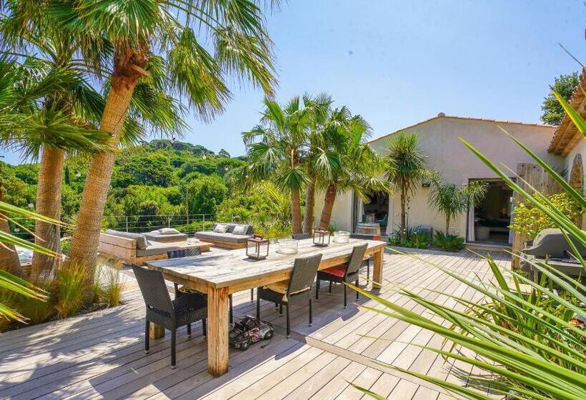 Номер Deluxe Вид на Море с Балконом, Villa Sant Anna