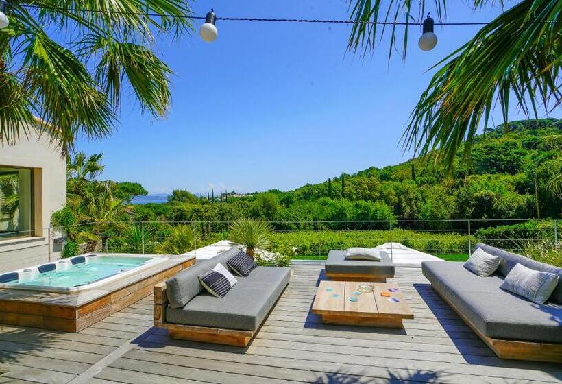 Номер Deluxe Вид на Море с Балконом, Villa Sant Anna