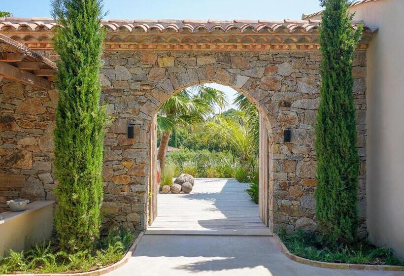 Номер Стандарт Вид на Сад, Villa Sant Anna