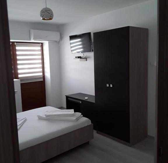 Номер Стандарт, Camere De Inchiriat Central La Calciu