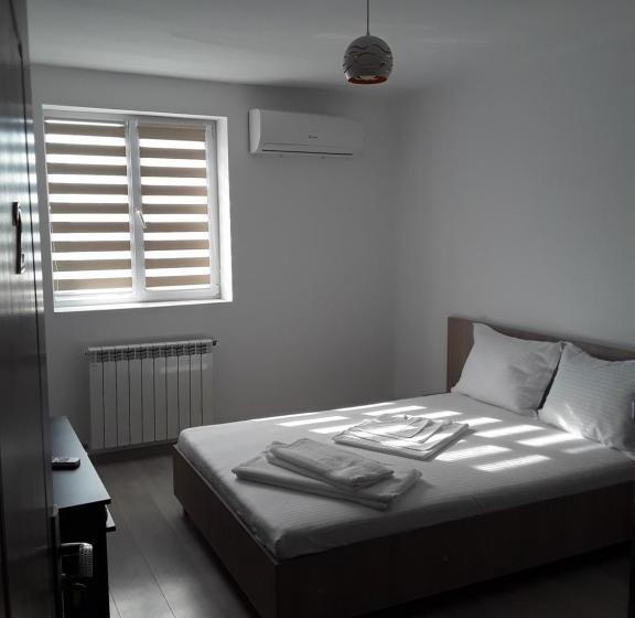 스탠다드 룸, Camere De Inchiriat Central La Calciu