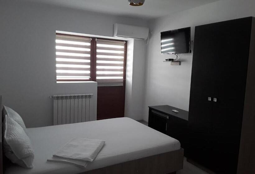 Номер Стандарт, Camere De Inchiriat Central La Calciu