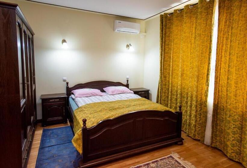 デラックスルーム, Casa De Sub Magura