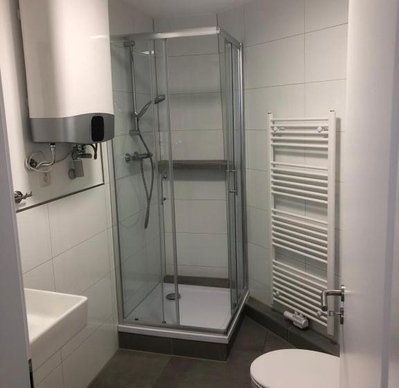 经济房, City Rooms